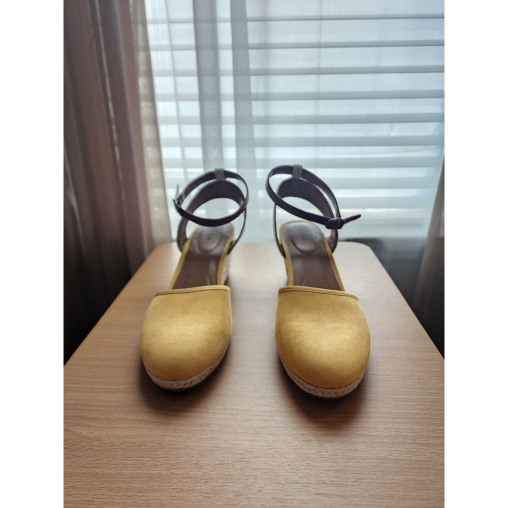 Style & Co Dark Yellow Mustard Espadrille Wedge Closed Toe Sandals SZ 10.5 M - Picture 6 of 13